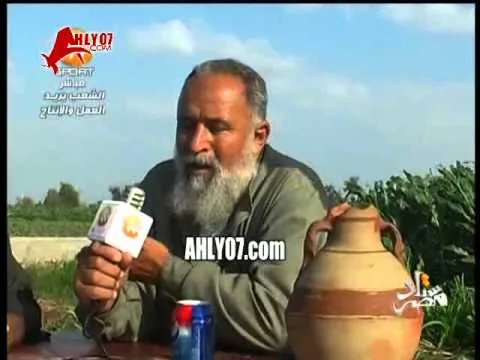 فيديو مسخرة الزمالكاوية والأهلاوية في الغيط مش عارفين نصلي السنة