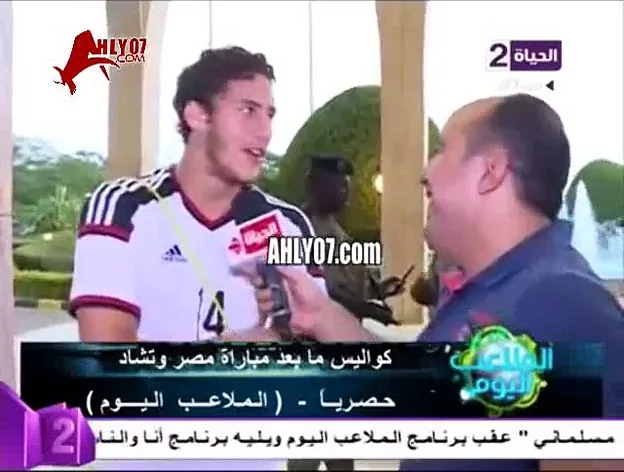 شاهد رمضان صبحي يصفع ويسخر من مرتضى منصور على الهواء
