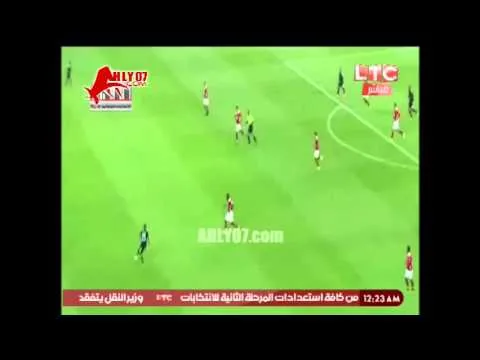 شاهد لاعب اورلاندو بايرتس يقف على الكرة مقلدا رمضان صبحي