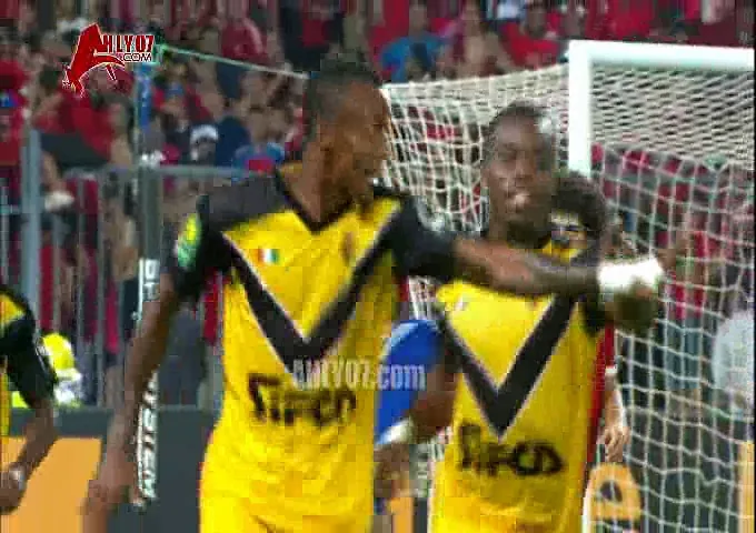 هدف اسيك الأول في الاهلي مقابل 0 افريقيا 28 يونيو 2016