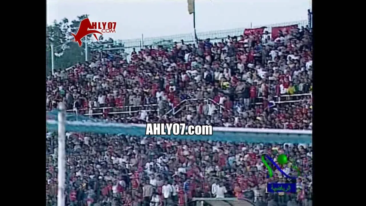 شاهد حصريا بكاء خالد الغندور على الهواء بسبب جميل جماهير الأهلي عليه في فيديو نادر