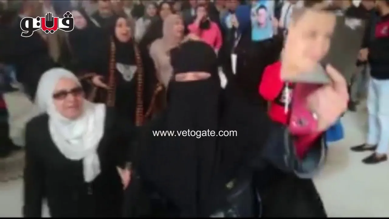 شاهد فرحة وزغاريد أهالي شهداء مجزرة بورسعيد بعد الحكم بتأييد 10 اعدام من المتهمين
