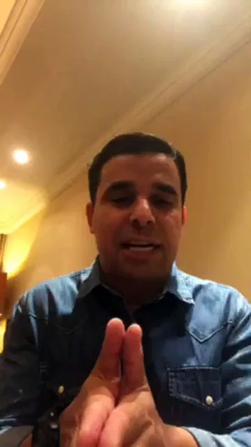 شاهد أول رد فعل ناري لخالد الغندور على قرار مرتضى منصور منعه من دخول الزمالك وضربه بالأحذية وتسول العمل